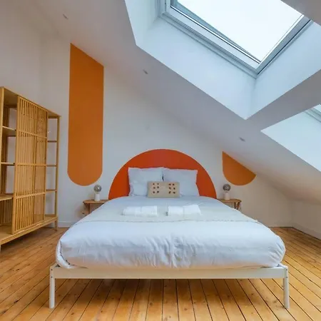 Champagne Sunset Daire *