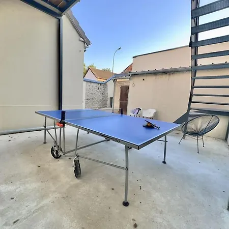 Daire Champagne Sunset